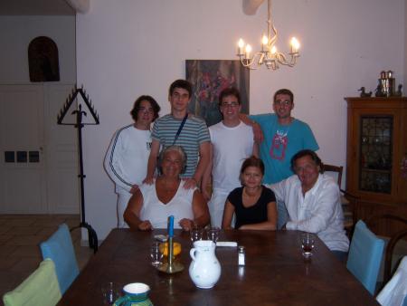 DoMiNiqUE, JOE, MaX, RoMaIn, FaBiEn, PiKa et uN HoMMe Qu'On PeuT PaS AppReCiEr !